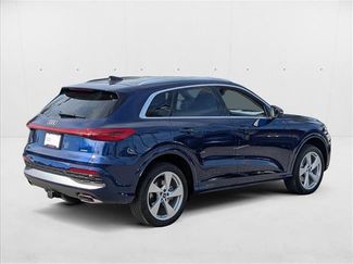 New 2025 Audi Q5 Premium Plus w/ Premium Plus video 2