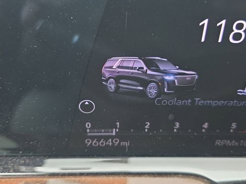 Used 2023 Cadillac Escalade ESV Sport Platinum image 21