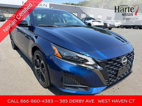 Certified 2024 Nissan Altima 2.5 SR w/ SR Premium Package AWD/4WD image 2