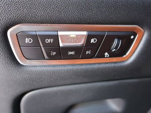 Used 2022 BMW X7 M50i AWD/4WD image 24