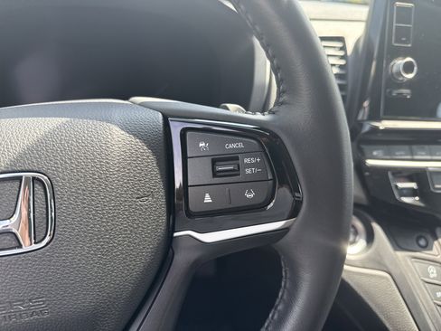 Certified 2025 Honda Odyssey EX-L image 24