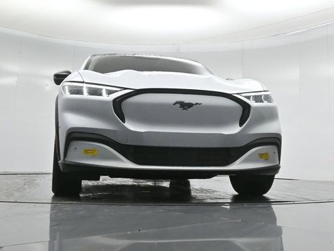 Used 2022 Ford Mustang Mach-E Premium image 47