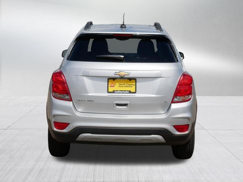 Used 2020 Chevrolet Trax LT w/ LT Convenience Package AWD/4WD image 6