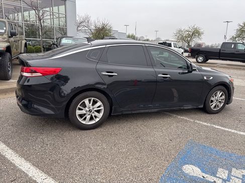 Used 2018 Kia Optima LX FWD image 30