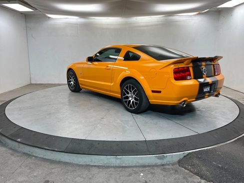 Used 2008 Ford Mustang GT Premium image 3