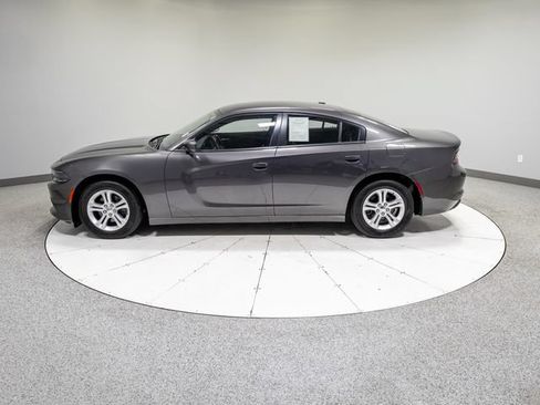 Used 2020 Dodge Charger SXT RWD image 28