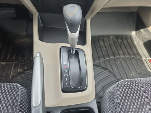 Used 2012 Honda Civic LX image 16