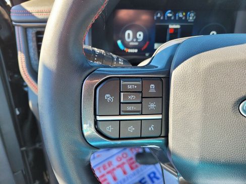 Used 2024 Ford Expedition Limited image 23