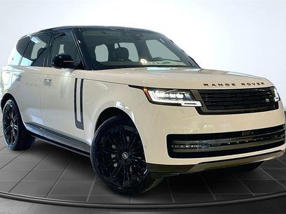 New 2025 Land Rover Range Rover SE