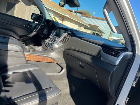Used 2018 Chevrolet Tahoe LT image 38