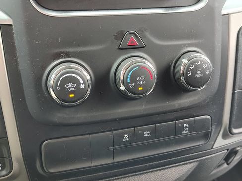 Used 2020 RAM 1500 Warlock AWD/4WD image 27