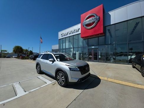 Used 2023 Nissan Pathfinder Platinum w/ Black Appearance Package image 1