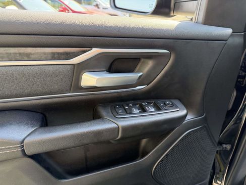 Used 2019 RAM 1500 Big Horn AWD/4WD image 19