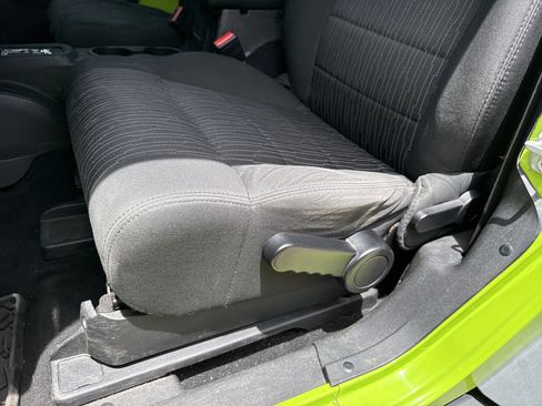 Used 2012 Jeep Wrangler Sport image 5