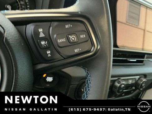 Used 2024 Jeep Wrangler Unlimited Rubicon 4xe AWD/4WD image 27