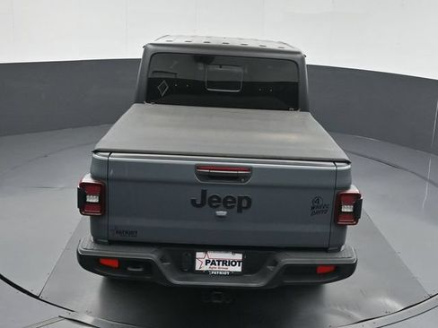 Used 2024 Jeep Gladiator Sport AWD/4WD image 38