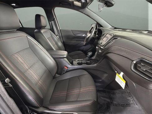 Used 2024 Chevrolet Equinox RS image 30