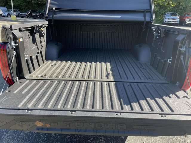 Used 2025 Toyota Tundra Limited AWD/4WD image 15