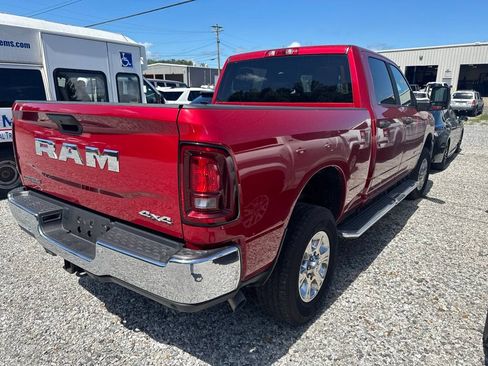 Used 2026 RAM 2500 Big Horn AWD/4WD image 3