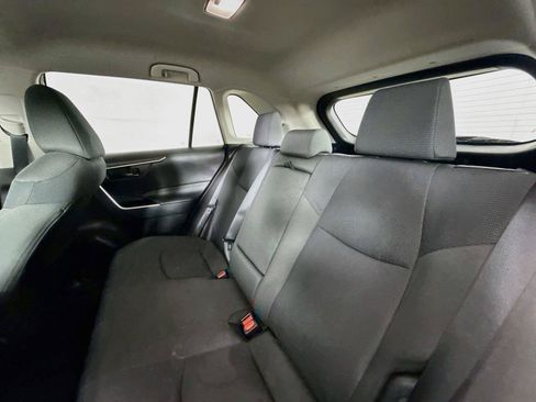 Certified 2025 Toyota RAV4 LE AWD/4WD image 27