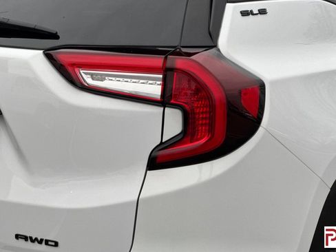 Certified 2024 GMC Terrain SLE w/ Driver Convenience Package image 34