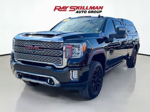 Used 2021 GMC Sierra 3500 Denali w/ Denali Black Diamond Edition image 3