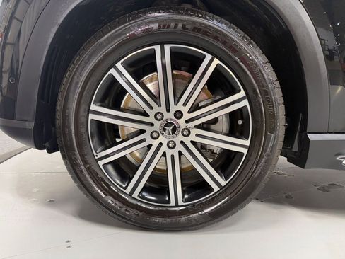 Certified 2025 Mercedes-Benz GLE 450 4MATIC image 37