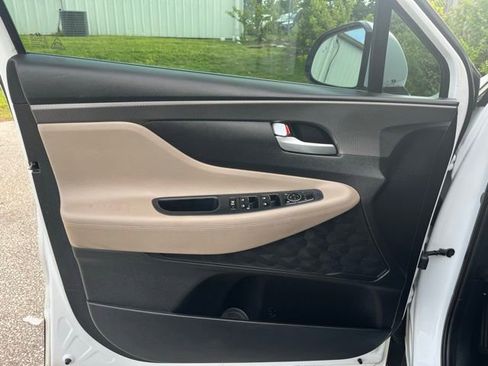 Used 2019 Hyundai Santa Fe SEL FWD image 12