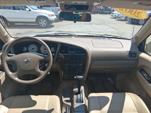 Used 2002 Nissan Pathfinder LE AWD/4WD image 16