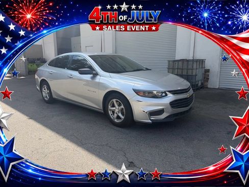 Used 2017 Chevrolet Malibu LS FWD image 1