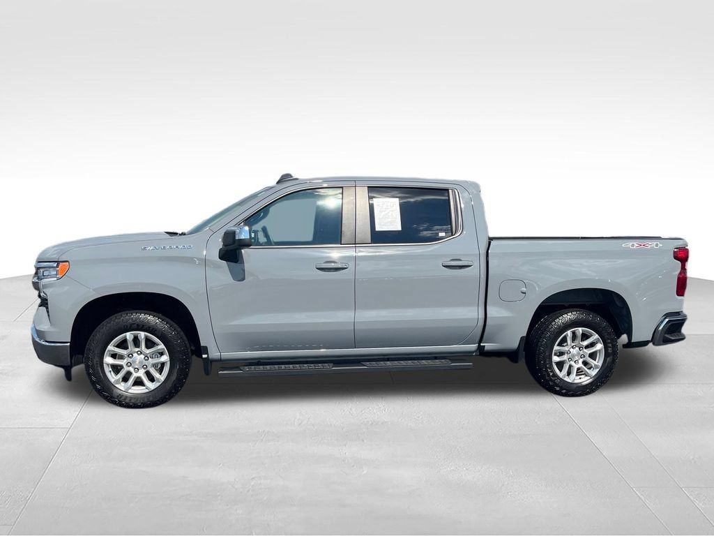 Used 2024 Chevrolet Silverado 1500 LT AWD/4WD image 2