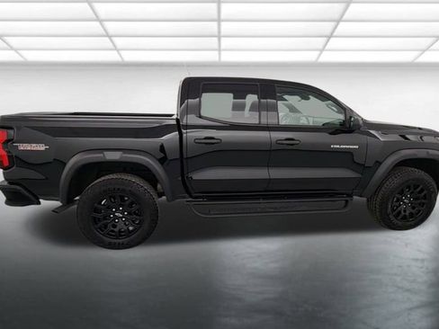 Used 2024 Chevrolet Colorado Trail Boss w/ Technology Package image 8