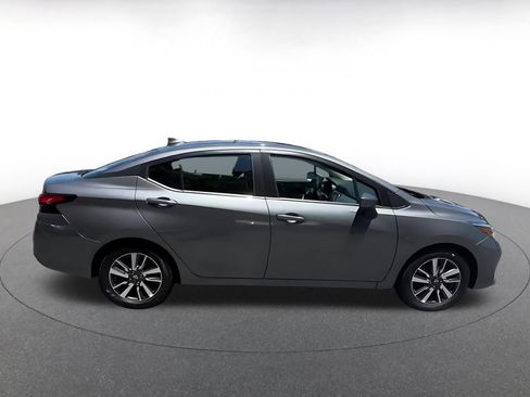 Used 2025 Nissan Versa SV FWD image 16