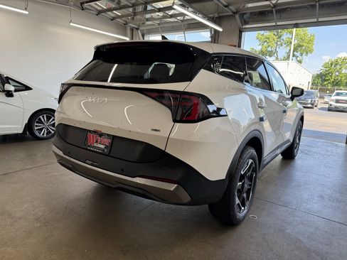 New 2026 Kia Sportage S image 31