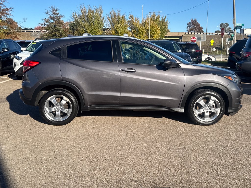Used 2016 Honda HR-V EX image 9
