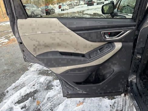 Used 2024 Subaru Forester Limited w/ Pop Package 2 image 16