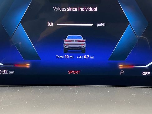 New 2026 BMW X6 xDrive40i w/ Climate Comfort Package image 28