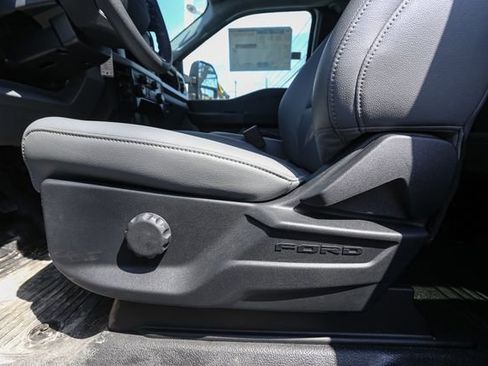 New 2026 Ford F550 4x4 Supercab Super Duty image 33