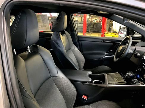 Used 2024 Toyota bZ4X XLE w/ Weather Package image 11