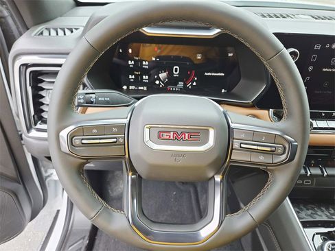 New 2025 GMC Canyon AT4 image 19