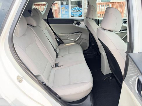 Used 2022 Kia Soul LX w/ Technology Package FWD image 37