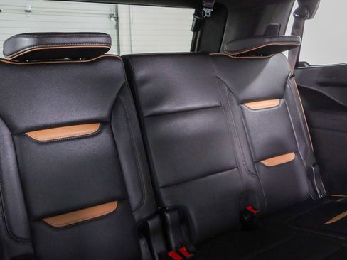 Used 2023 GMC Yukon AT4 w/ AT4 Premium Package AWD/4WD image 33