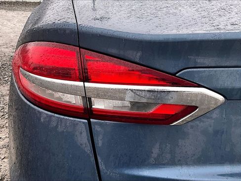 Used 2019 Ford Fusion SEL image 27