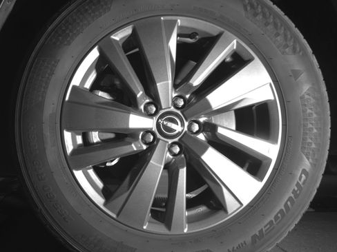 Used 2025 Nissan Pathfinder SV AWD/4WD image 12