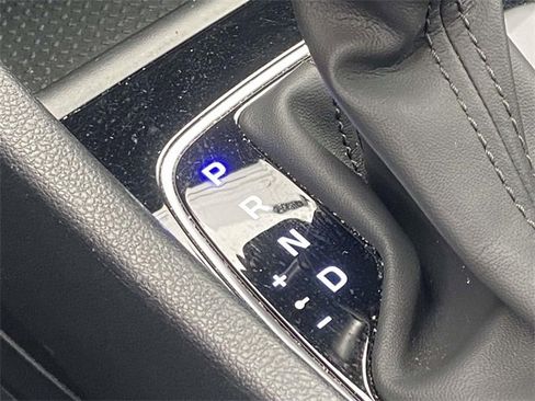 Used 2024 Hyundai Santa Cruz SE image 25