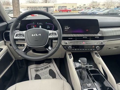 New 2025 Kia Telluride EX image 2