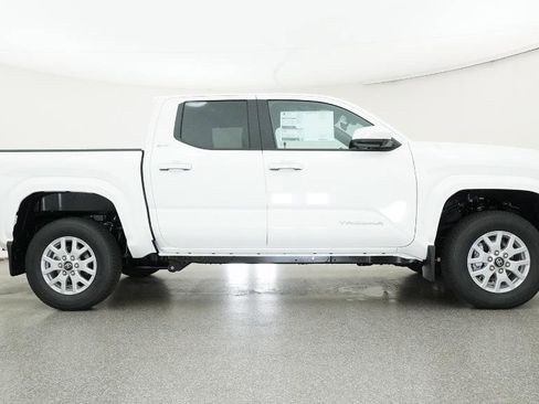 New 2026 Toyota Tacoma SR5 image 42