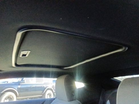 Used 2022 Chevrolet Camaro LT w/ RS Package image 14