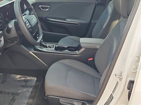 Used 2025 Kia K4 FWD image 15