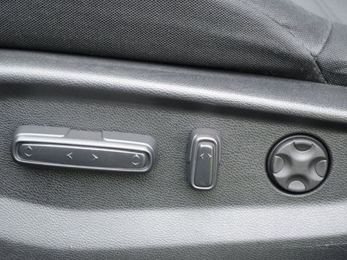 Used 2017 Honda CR-V EX image 22